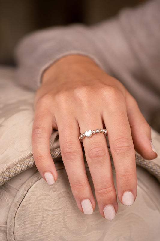 Love heart bead ring