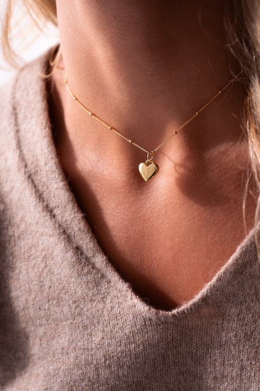 Love heart pendant necklace