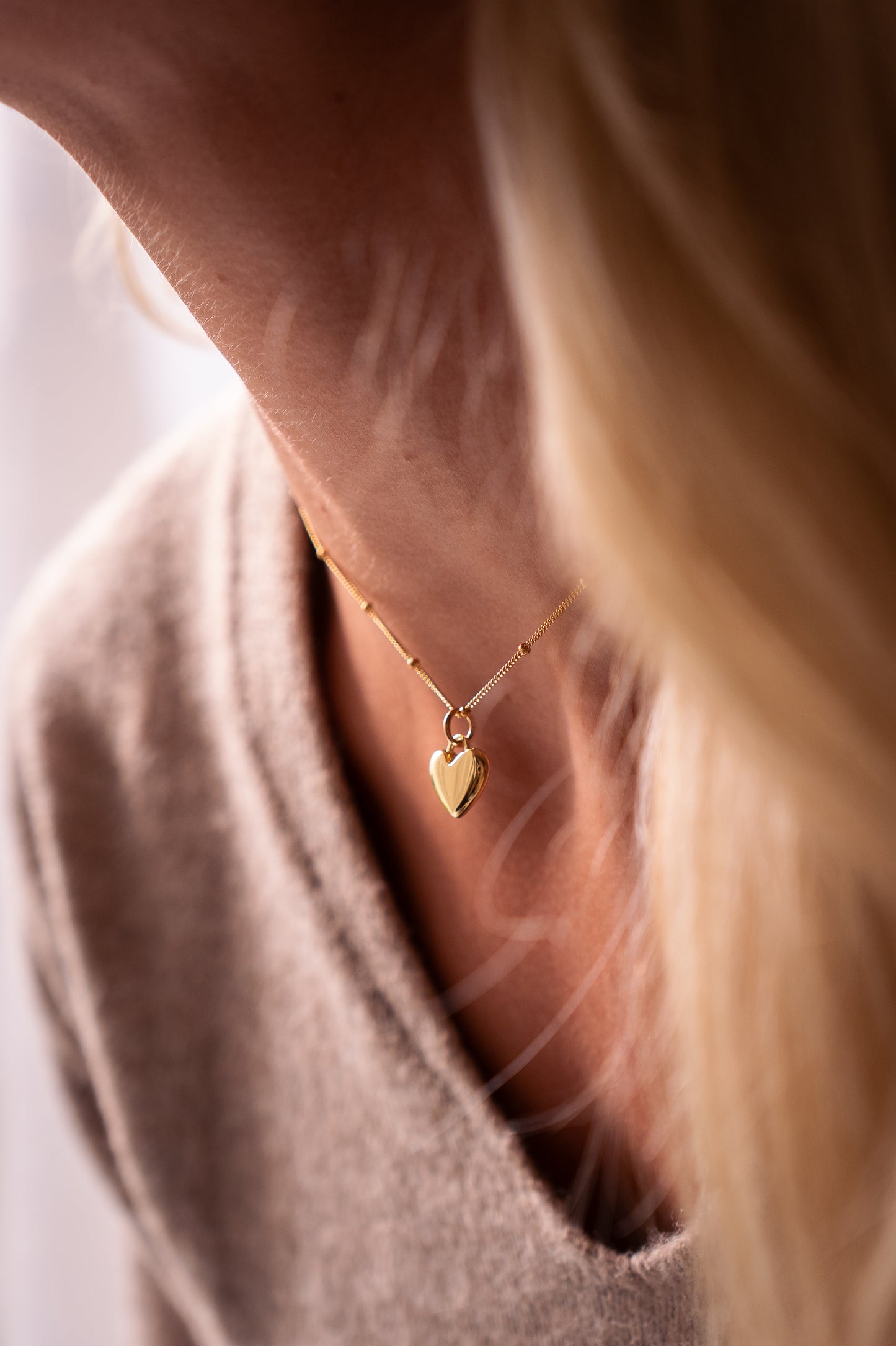 Love heart pendant necklace