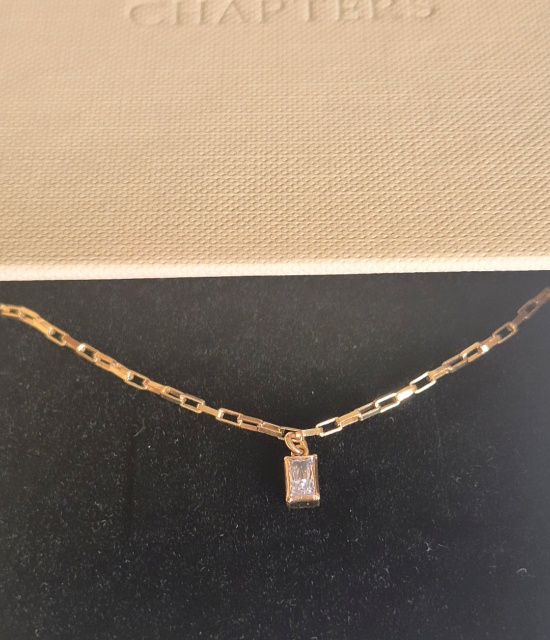 The 'Bookmark Necklace and Bracelet' set