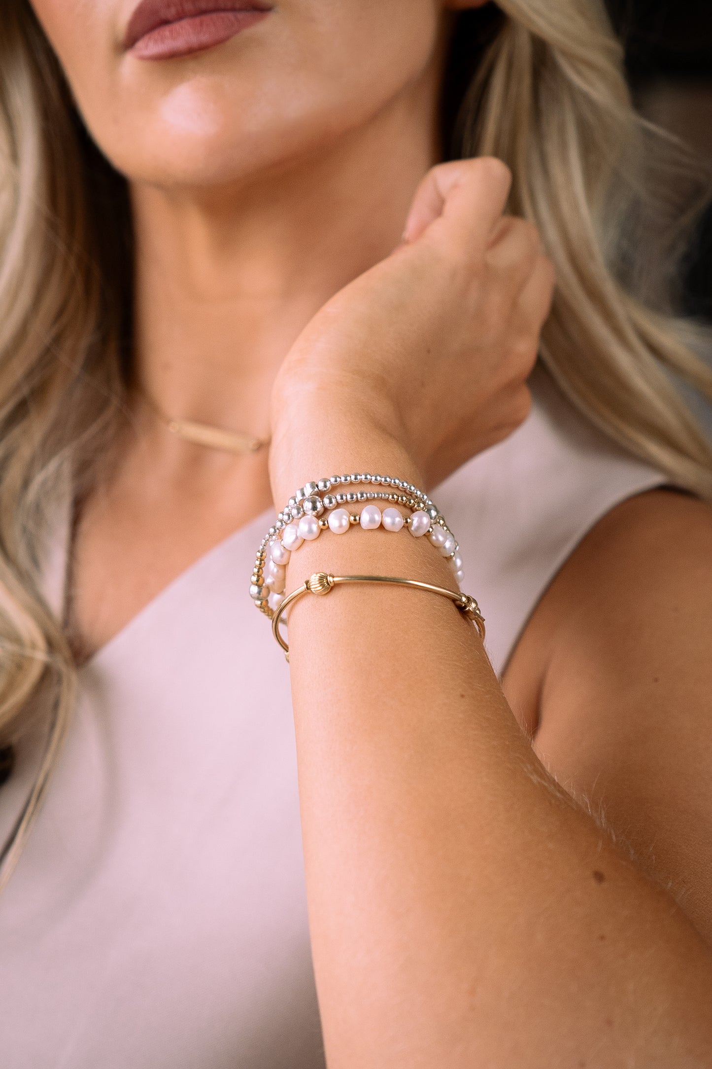 'Aurora' bangle style bracelet gold-filled
