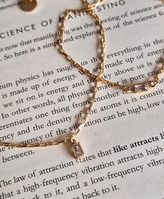 The 'Bookmark Necklace and Bracelet' set